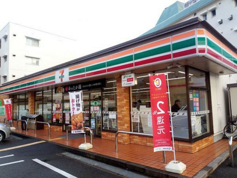 セブンイレブン池田旭丘1丁目店　約500m　徒歩7分