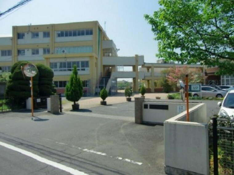 【小学校】加須市立加須小学校まで320m