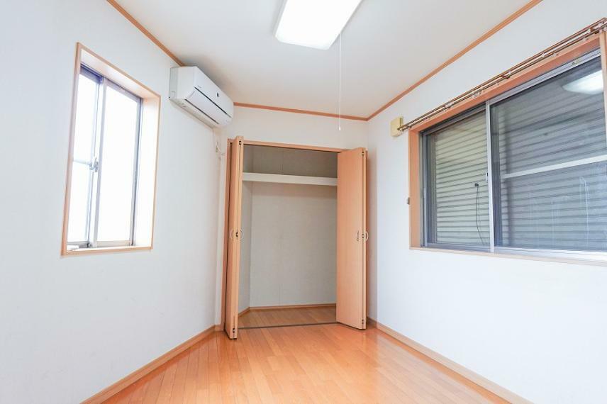 室内（2024年2月）撮影 3階洋室5.5帖 クローゼットもあり居室スペースが広々有効に使えます