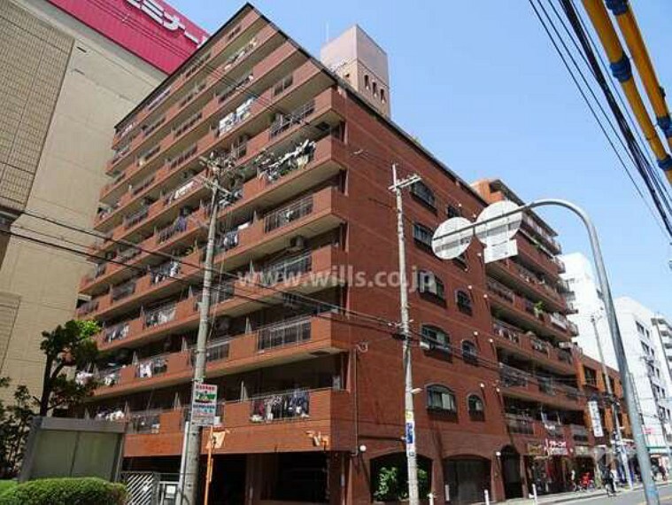 【GSハイム第一江坂の外観（南東側から）】『GSハイム第一江坂』は地下鉄「江坂駅」から南東方向へ徒歩4分、『広芝町』にあるマンションです。