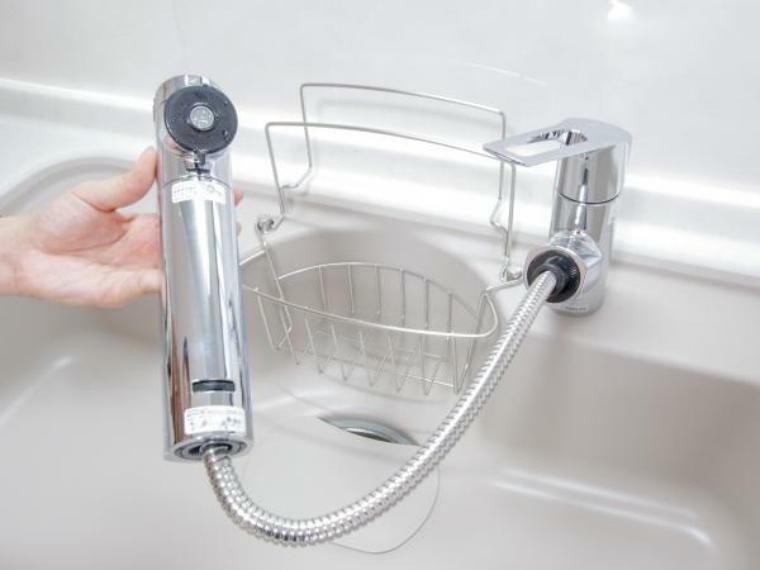 【同仕様写真】水栓はシャワーホースタイプになっております。