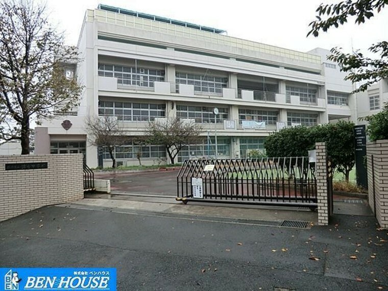 横浜市立錦台中学校 徒歩17分。部活動帰りの帰宅も安心の距離です！
