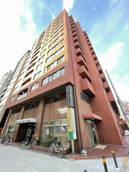 大阪メトロ御堂筋線「本町」駅徒歩2分に立地のマンションです！