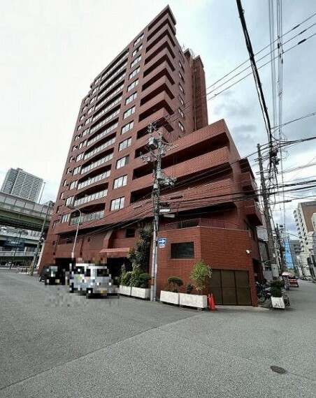 大阪メトロ中央線「本町」駅徒歩2分に立地のマンションです！