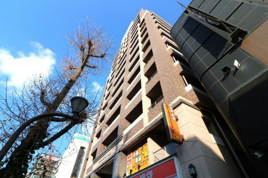 大阪メトロ御堂筋線「東三国」駅徒歩1分に立地のマンションです！