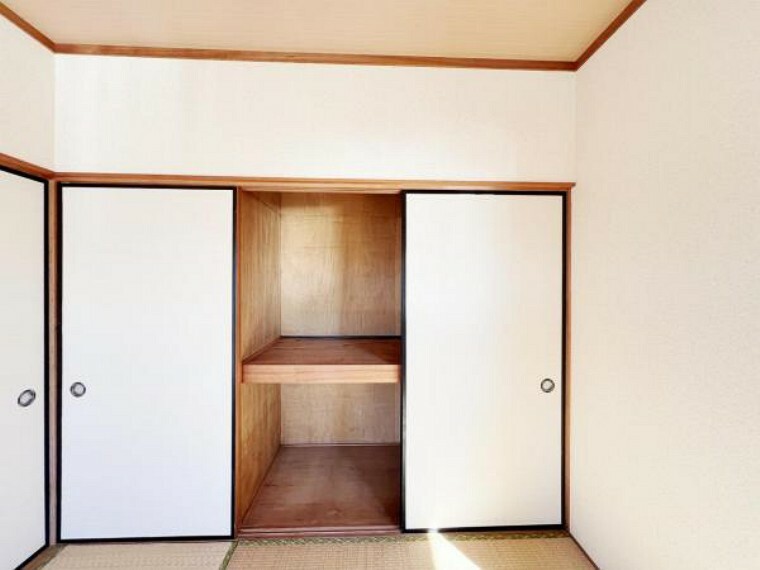和室約6帖の収納スペースです。お部屋をすっきりと利用できます。