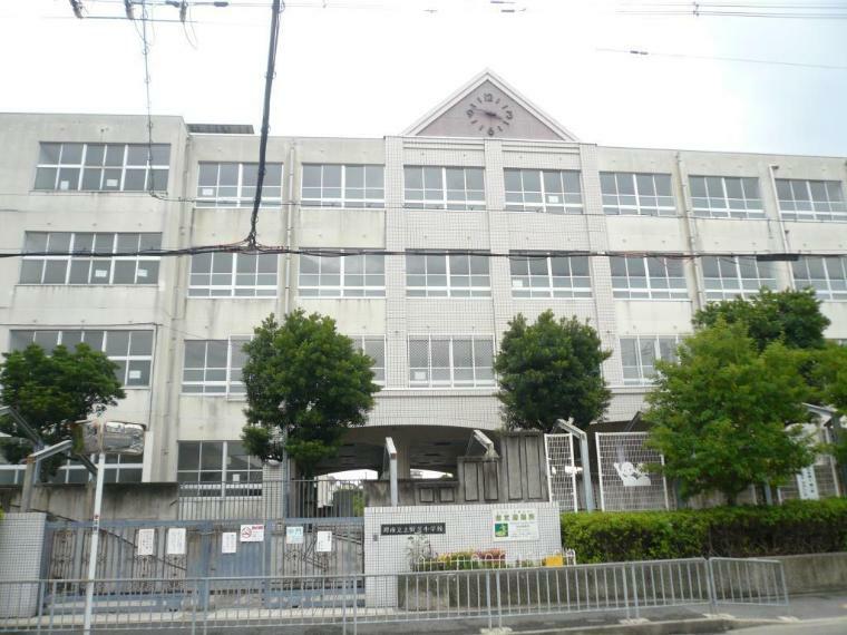 周辺 堺市立上野芝小学校