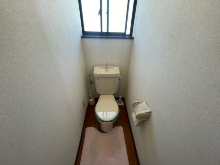 2階にもトイレがございます
