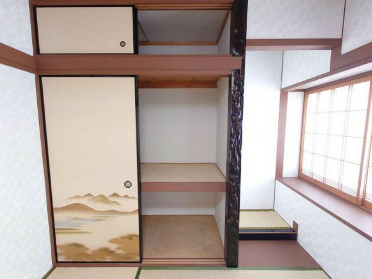 和室6帖:押入れには、季節物の寝具や来客時の座布団などもしっかり収納いただけます！