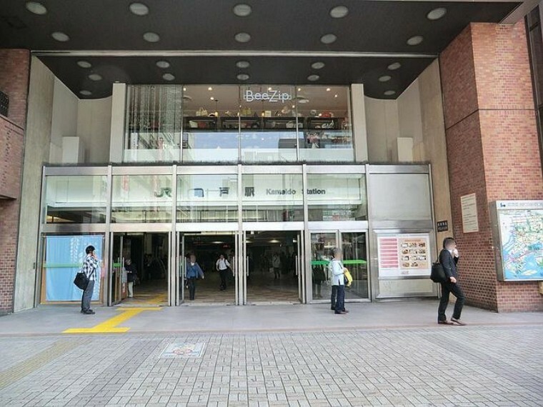 亀戸駅（JR総武線） 徒歩16分。