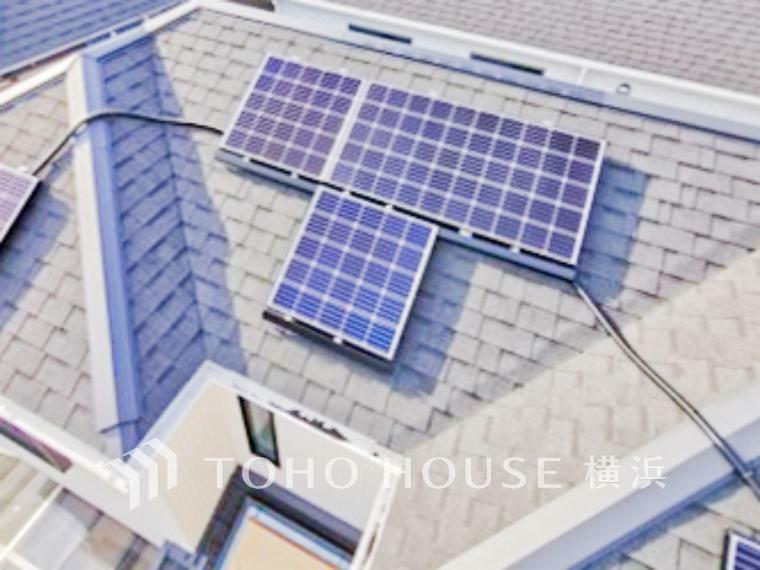 【太陽光発電設備】光熱費を節約でき、蓄電池に電気を貯めておけば停電になった時に役立ちます。