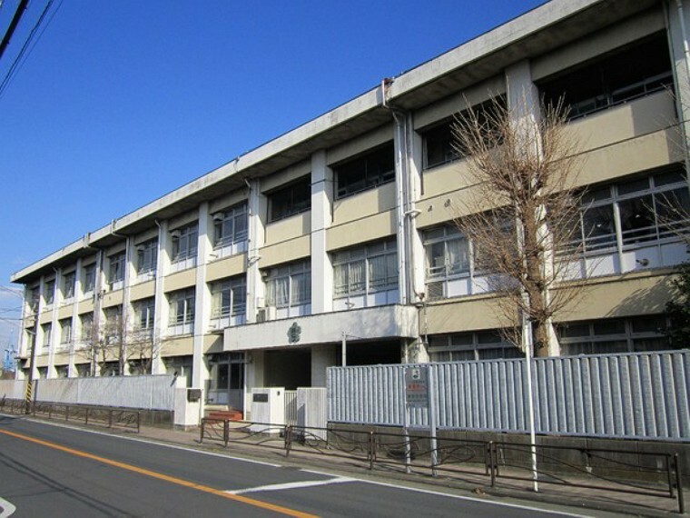 川崎市立稲田中学校