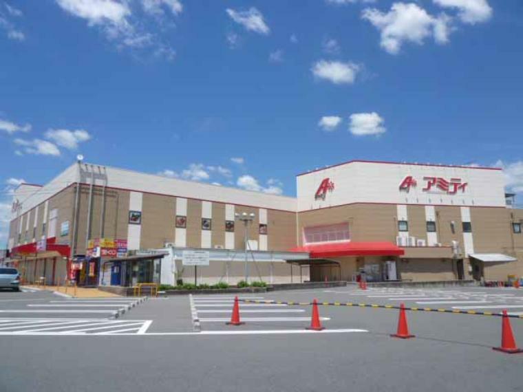 【ショッピングセンター】アミティ 亀岡ショッピングセンターまで1654m