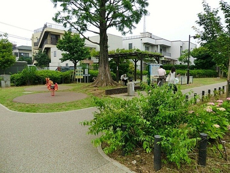 経堂大橋公園