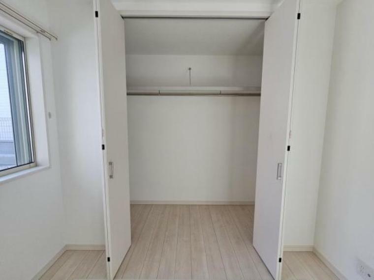 和室4.5帖:収納充実ですっきりと整頓されたお部屋作りが可能です！