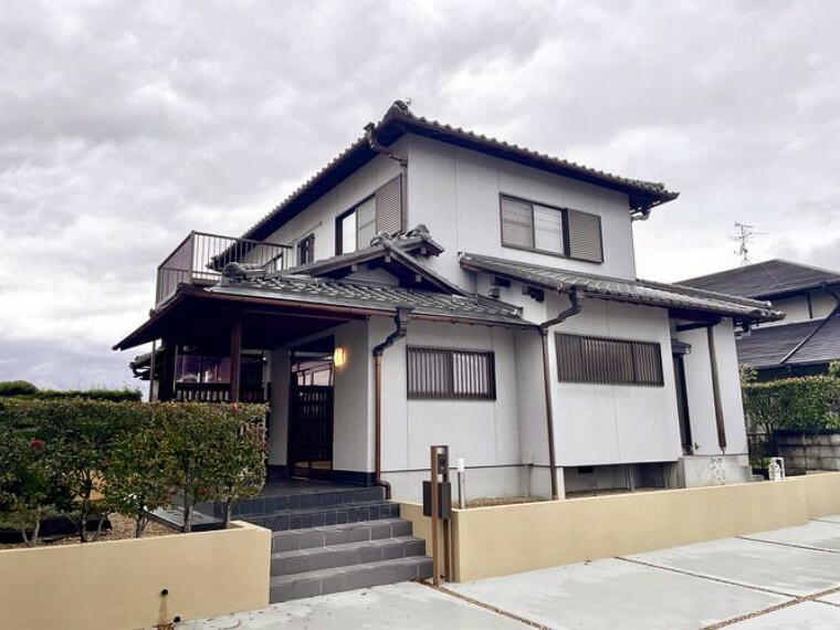             大和郡山市若槻町
  