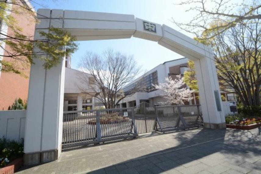 【中学校】神戸市立向洋中学校まで722m