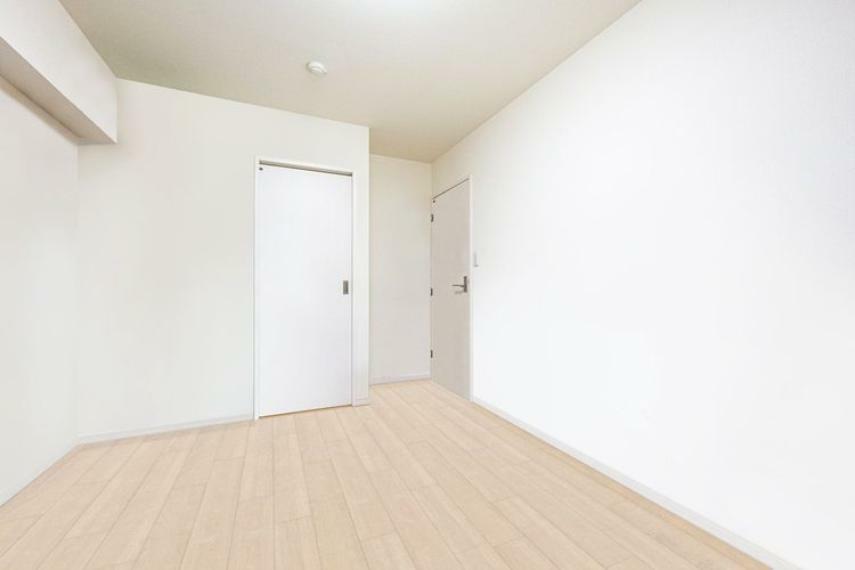 洋室（3）約7.0帖　※画像はCGにより家具等の削除、床・壁紙等を加工した空室イメージです。