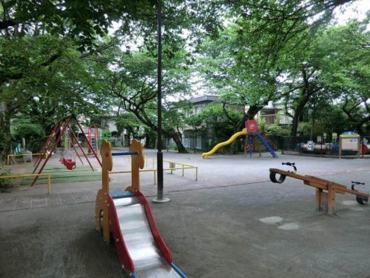 【公園】白金児童遊園まで541m