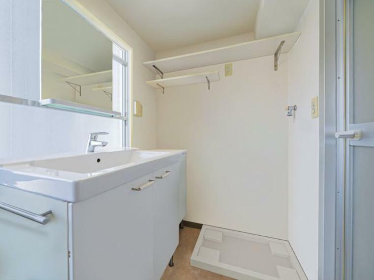 洗面室（この画像は現地写真をCG加工によって家具や小物を消した空室イメージです。）