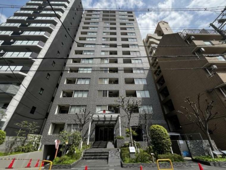大阪メトロ堺筋線「長堀橋」駅徒歩5分に立地のマンションです！