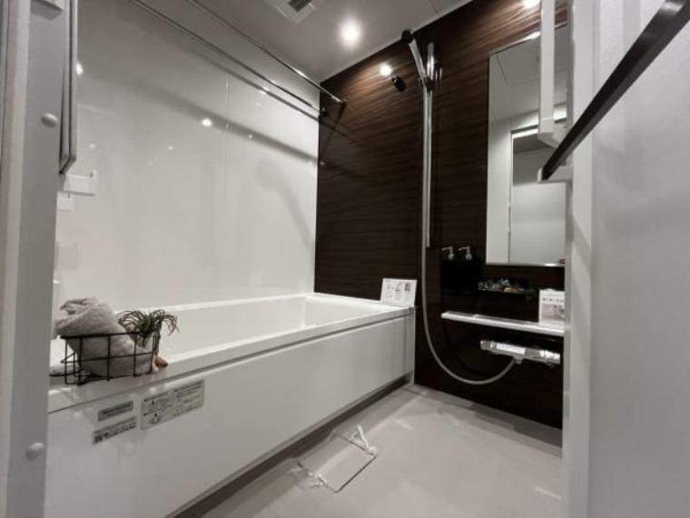 浴室暖房乾燥機付きのバスルームです！