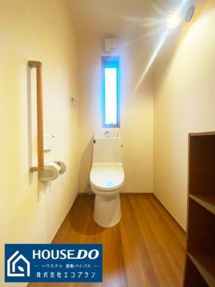 1階と2階にトイレがあるので、来客時にプライベートを確保しながら、使用できるのはうれしいポイントですね!!
