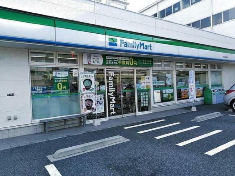 ファミリーマート環八北赤羽店