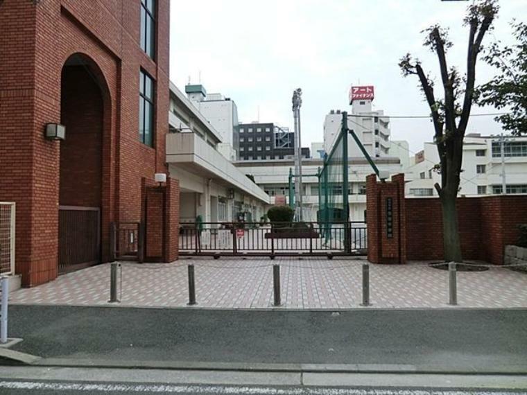 横浜市立横浜吉田中学校 徒歩36分。