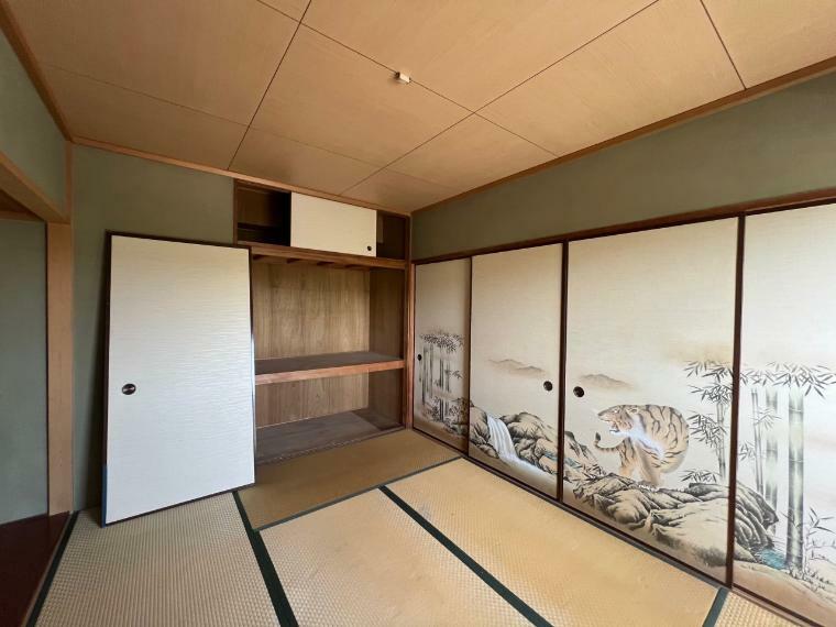 和室は、そのまま横になれたり来客スペースにできたりと色々な用途で使えます。