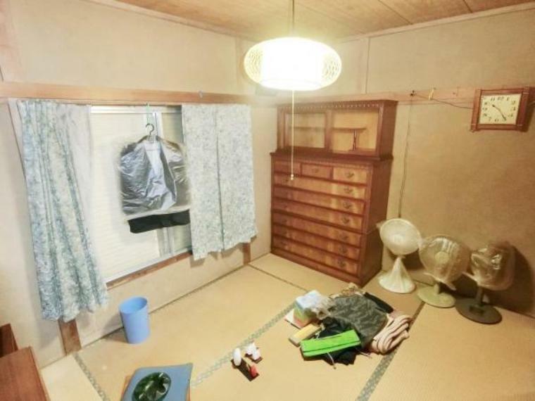 和室です。畳のお部屋は落ち着きますね。