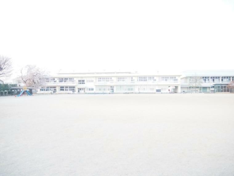 市立堺東小学校　徒歩17分（約1300m）