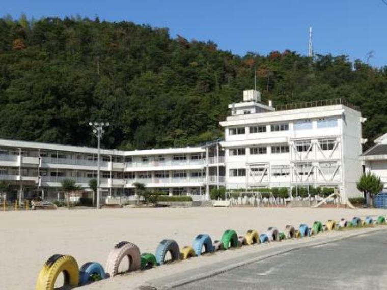 広島市立上温品小学校