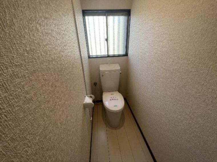 トイレは交換済みですので、気持ちよくお使いいただけます。