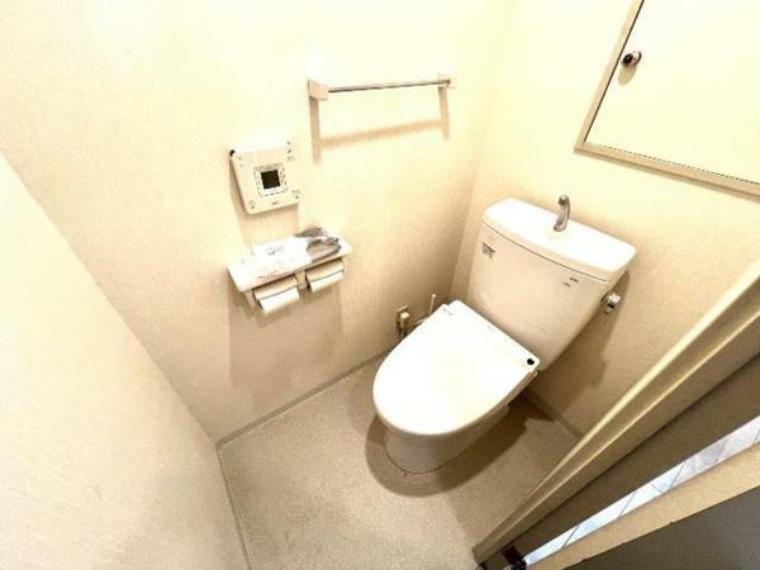 快適にお使いいただける温水洗浄便座付きトイレです。