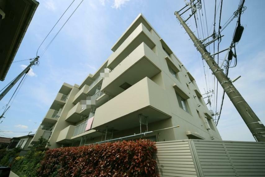 新耐震基準、全15戸のマンションでございます！