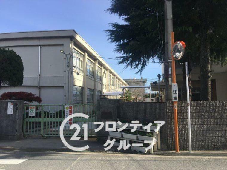 奈良市立富雄南小学校 徒歩29分。