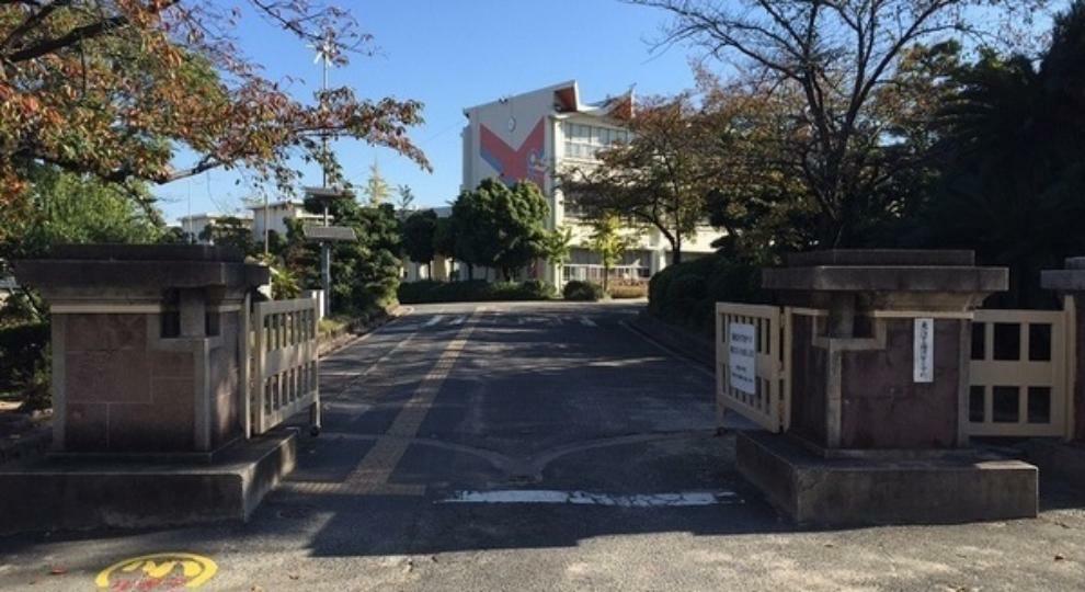 横須賀小学校