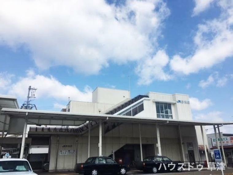 【JR野洲駅】野洲文化ホール、銀行、病院、ドラッグストア、コンビニエンスストアなどが揃っていてとても便利です。