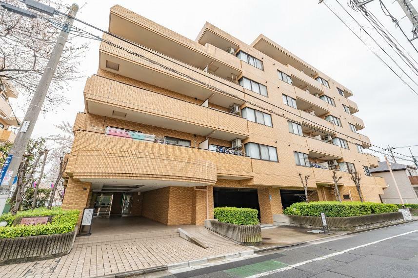             グリーンパーク堀切菖蒲園1番館
  