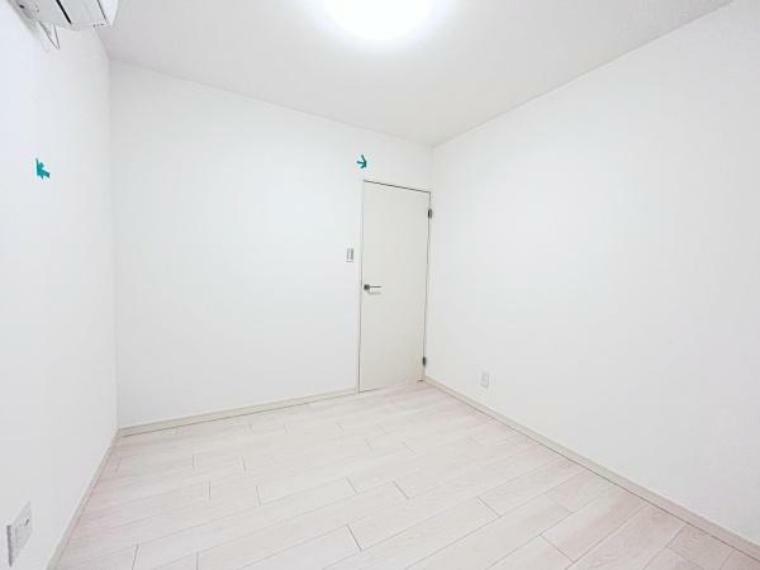 ～・～Room～・～<BR/>全居室ゆったりとした間取に便利な収納スペースがあり、お部屋がスッキリ片付きます。