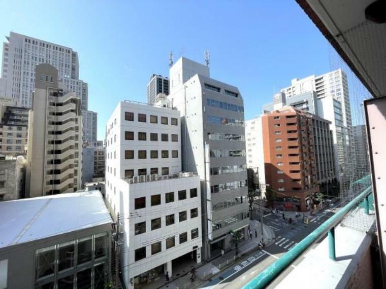 大阪市中央区エリアの住宅街、緑に彩られた住環境