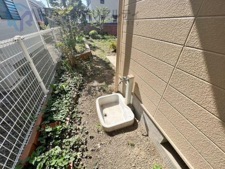 水栓付きのお庭