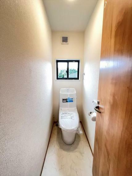 【リフォーム後写真】トイレです。新品のトイレに交換しました。