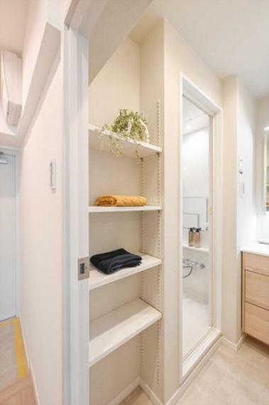 洗面室収納は嵩張る洗剤やタオルなど収納でき便利です