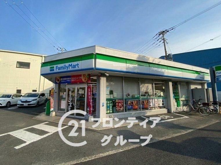 ファミリーマート東大阪新庄南店 徒歩7分。