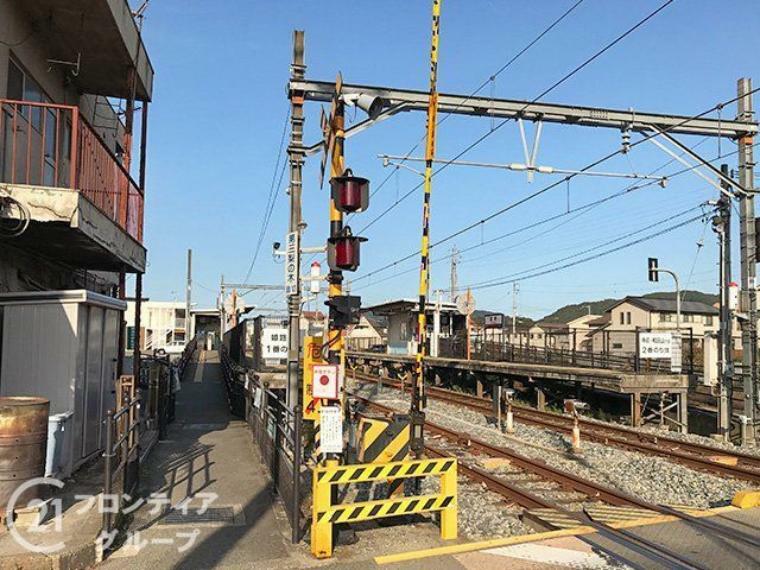砥堀駅（JR西日本 播但線） 徒歩40分。