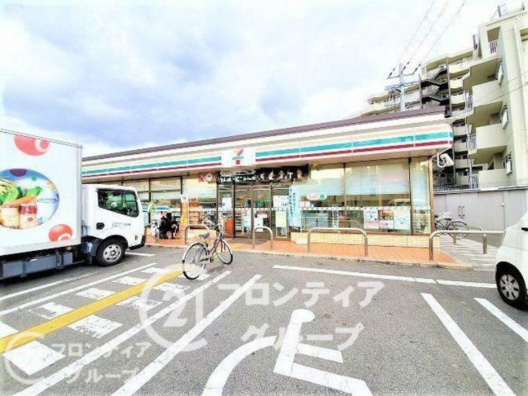 セブンイレブン堺東上野芝町2丁店 徒歩8分。徒歩4分。