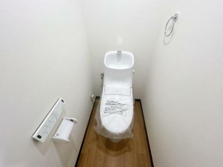 【現況販売/トイレ】トイレ写真になります。ハウスクリーニングをしてからのお引渡しになります。プライベート空間がきれいだと気持ちが良いですね。