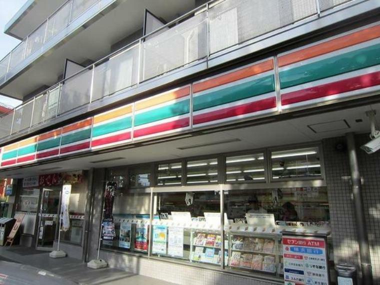 セブンイレブン横浜岸根公園店